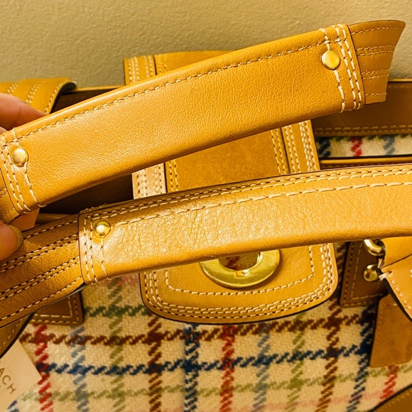 π°SOLDπ°Coach Shoulder Bag - Picture 13 of 13